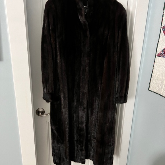 Full length Mink coat. - Picture 1 of 1